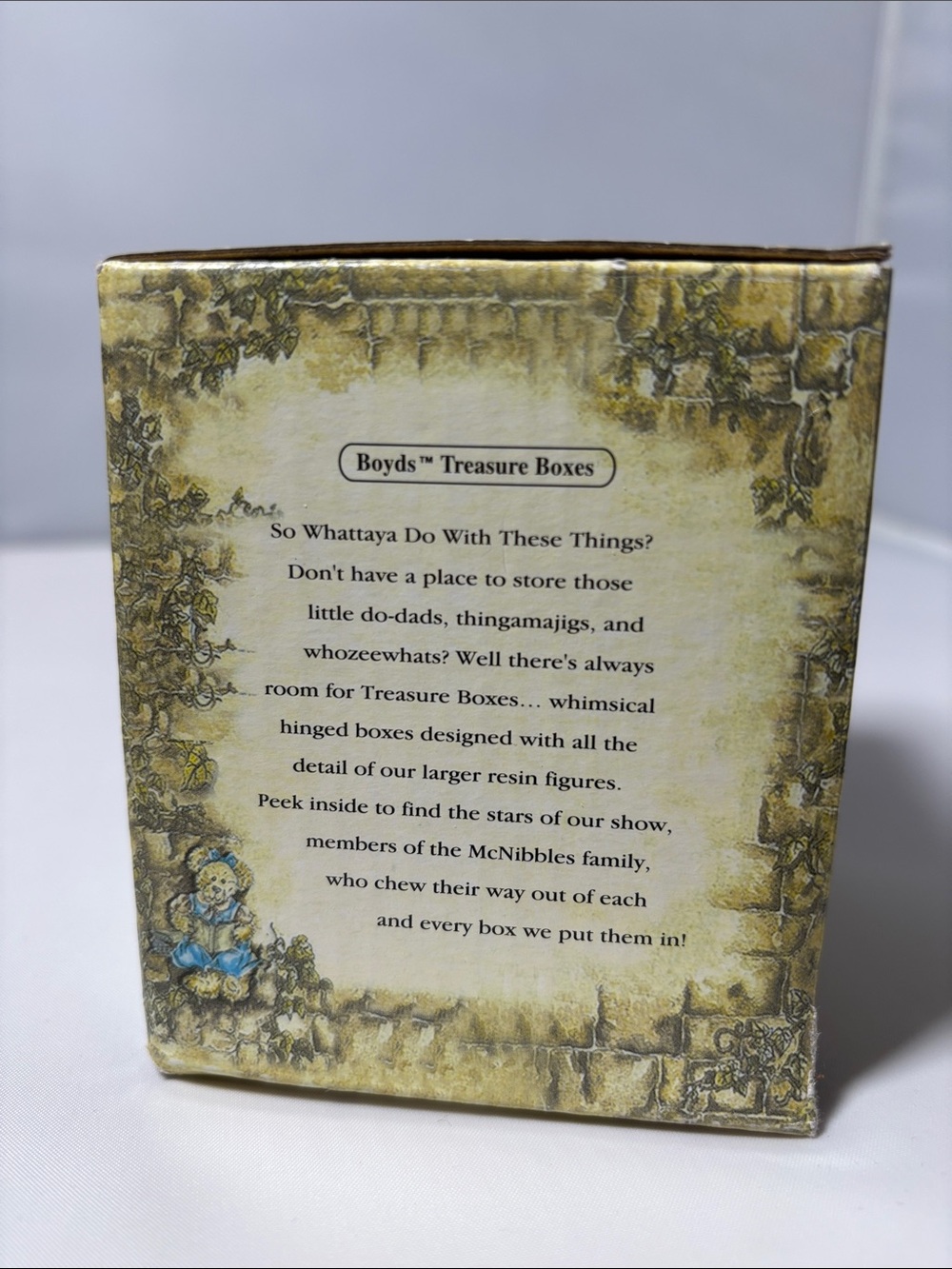 Boyds and Longaberger Sage Basketblooms Treasure Box - Picture 4 of 14